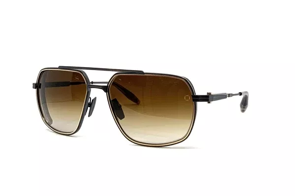 Akoni – Pathfinder (Black/White Gold | Brown)