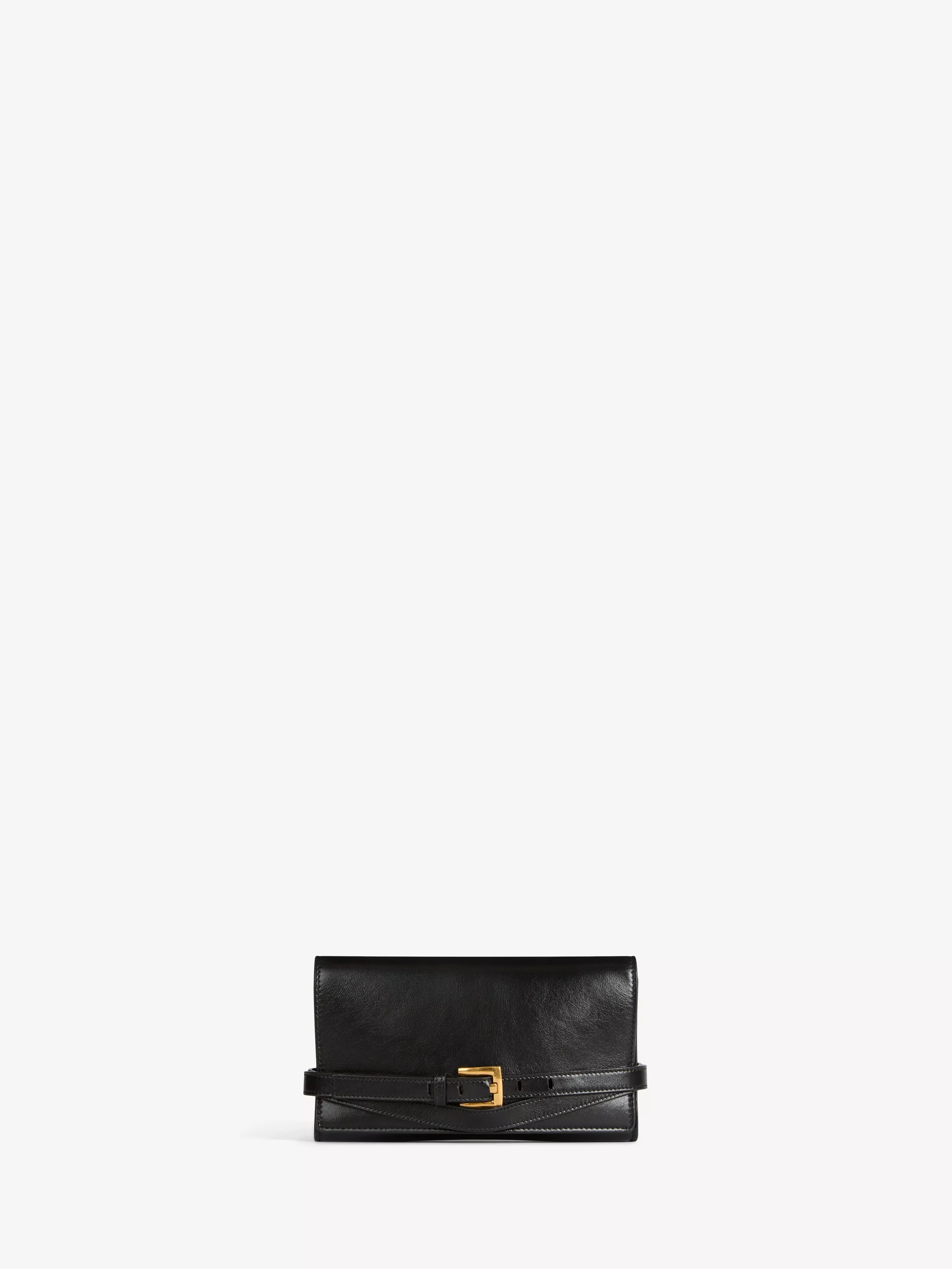 Shuffle calfskin wallet with chain