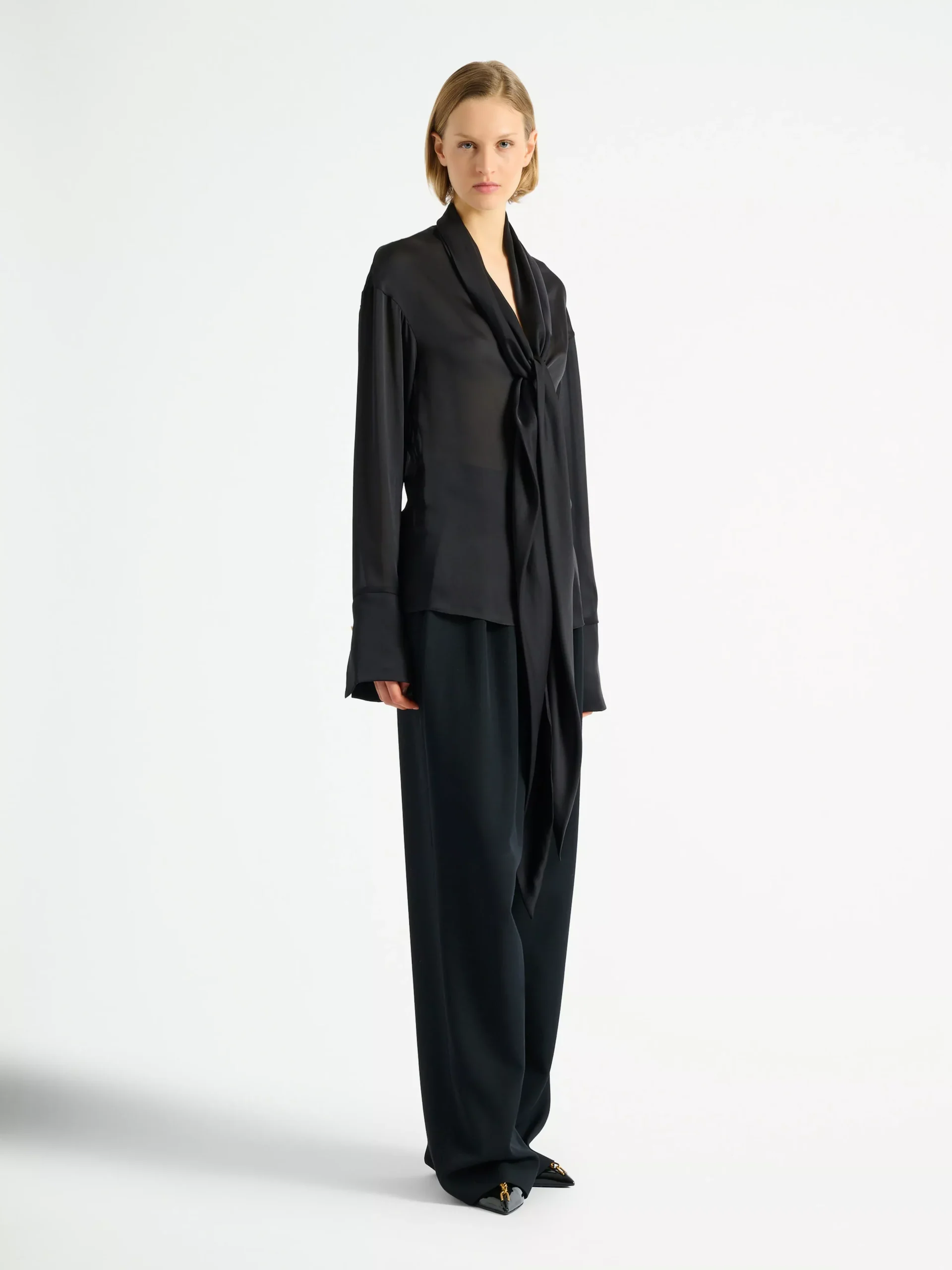 Silk shirt with tie collar