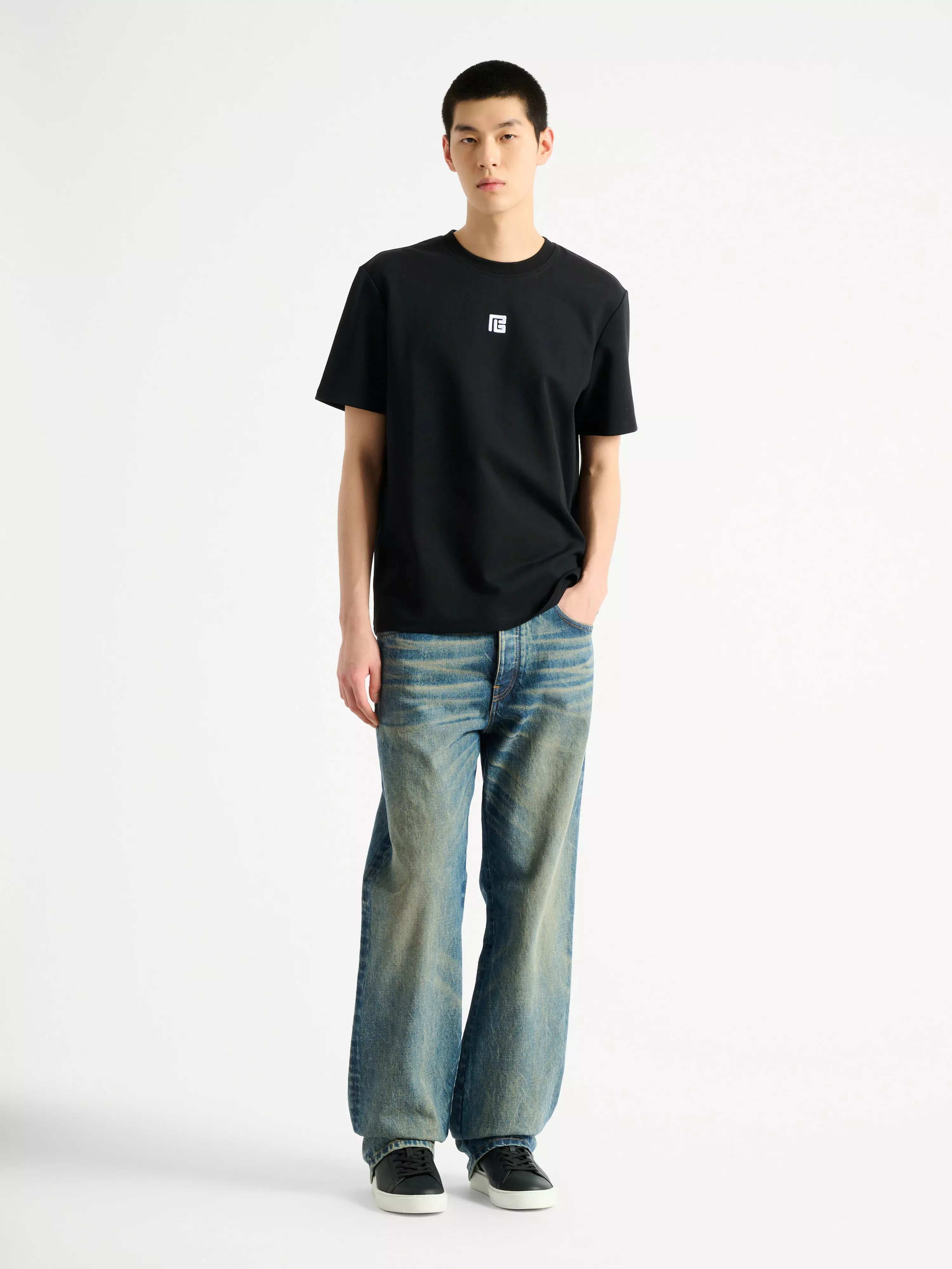 T-shirt with embroidered logo